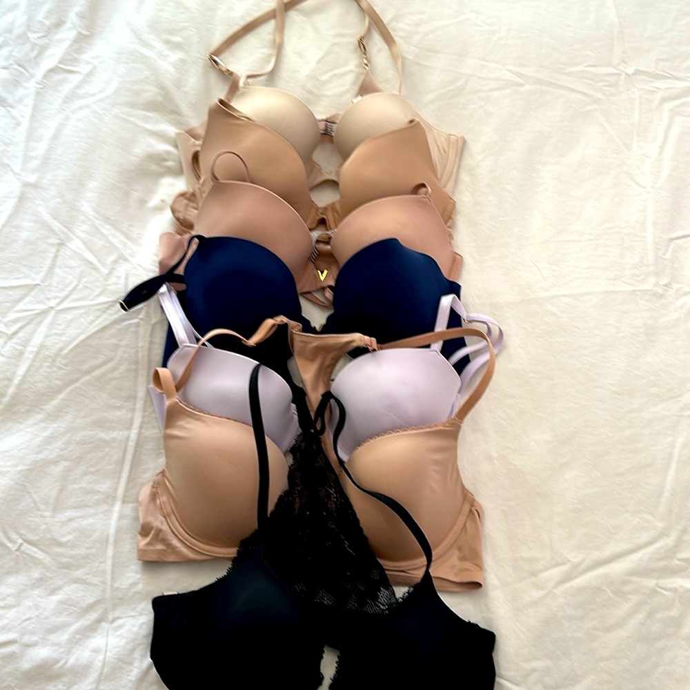 Victoria’s Secret bra lot